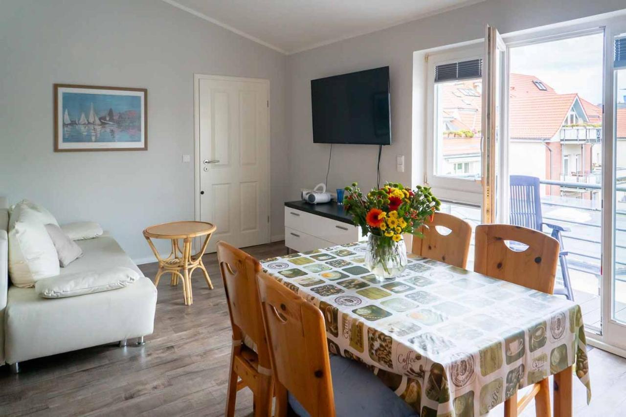 Apartmenthaus Chrischanshof Rostock Ngoại thất bức ảnh